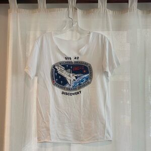 Vintage Discovery Space Shuttle Graphic Tee